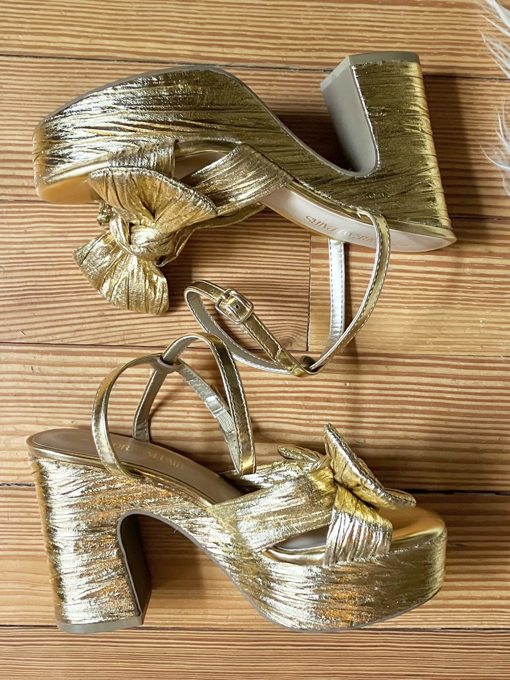 NWOB Dream Pairs Platform
Pleated Bow Ankle Strap Sandals in Gold Sz 6 - Picture 11 of 16